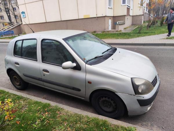 Renault Clio, 2001 год выпуска с двигателем Дизель, 10 011 BYN в г. Минск