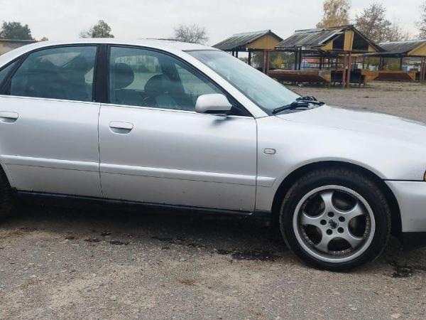 Audi A4, 1999 год выпуска с двигателем Бензин, 17 000 BYN в г. Светлогорск