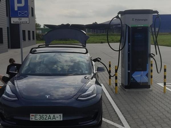 Tesla Model 3, 2019 год выпуска с двигателем Электро, 81 617 BYN в г. Брест