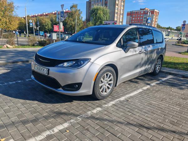 Chrysler Pacifica, 2018 год выпуска с двигателем Бензин, 79 916 BYN в г. Полоцк