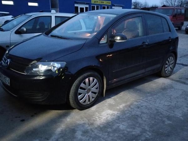 Volkswagen Golf Plus, 2010 год выпуска с двигателем Бензин, 27 320 BYN в г. Лида