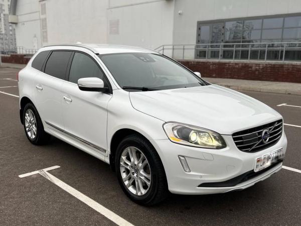 Volvo XC60, 2013 год выпуска с двигателем Дизель, 67 588 BYN в г. Минск