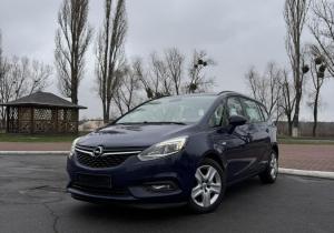 Opel Zafira в лизинг