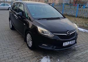 Opel Zafira в лизинг