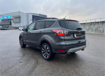 Фото Ford Escape