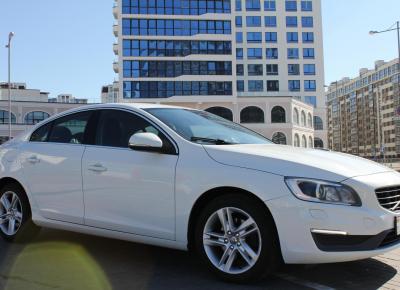 Фото Volvo S60