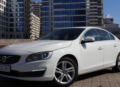 Фото Volvo S60