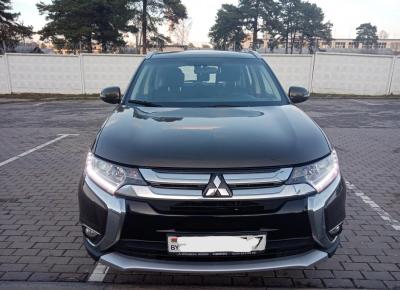 Фото Mitsubishi Outlander