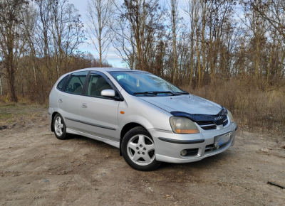 Фото Nissan Almera Tino