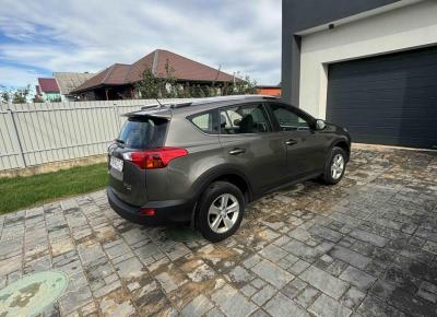 Фото Toyota RAV4