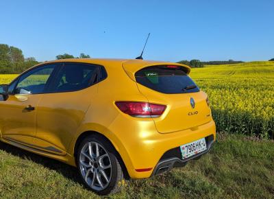 Фото Renault Clio RS