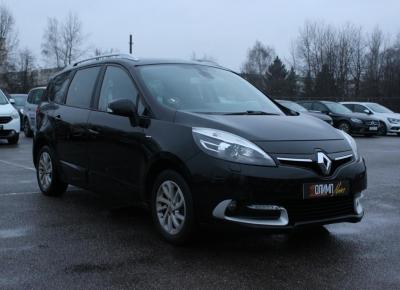 Фото Renault Scenic