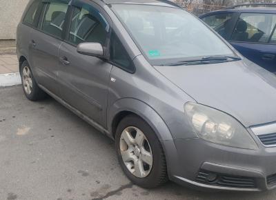 Фото Opel Zafira