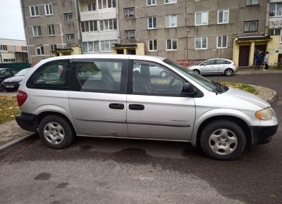 Фото Dodge Caravan