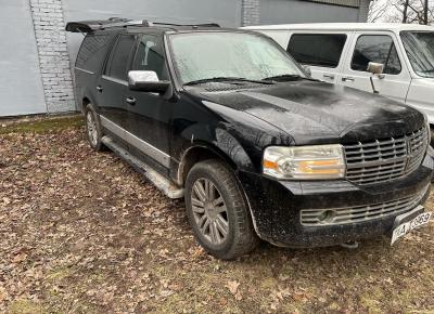 Фото Lincoln Navigator