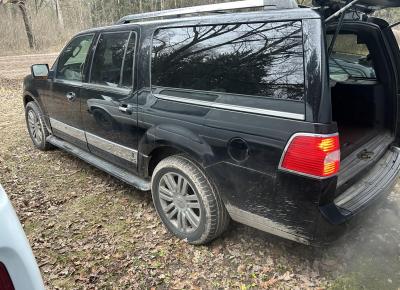 Фото Lincoln Navigator