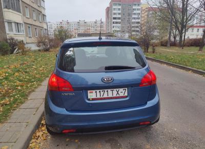 Фото Kia Venga