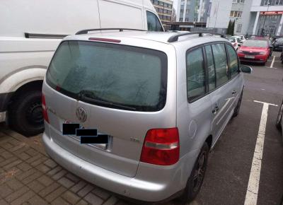 Фото Volkswagen Touran