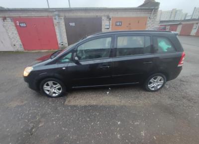 Фото Opel Zafira