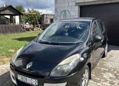 Фото Renault Scenic