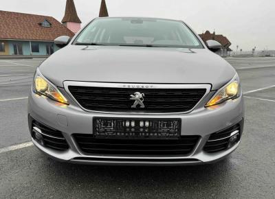 Фото Peugeot 308