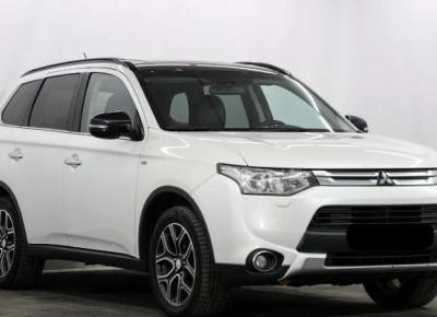 Фото Mitsubishi Outlander