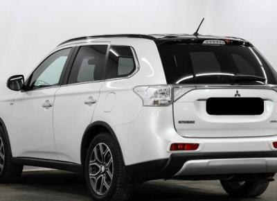 Фото Mitsubishi Outlander