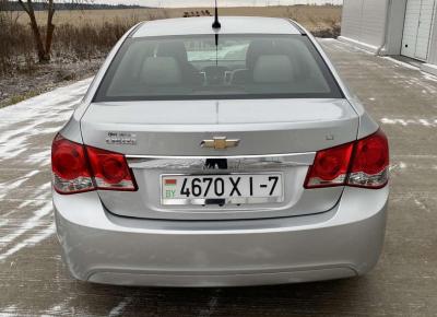 Фото Chevrolet Cruze