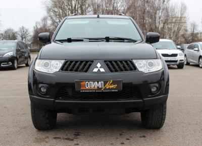 Фото Mitsubishi Pajero Sport