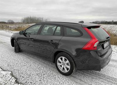 Фото Volvo V60