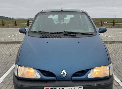 Фото Renault Scenic