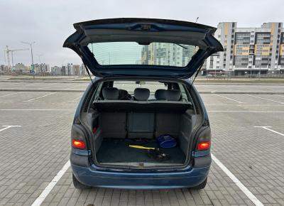 Фото Renault Scenic