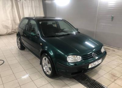 Фото Volkswagen Golf