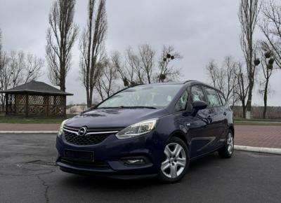 Фото Opel Zafira