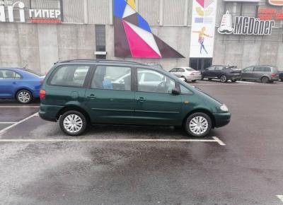 Фото Volkswagen Sharan