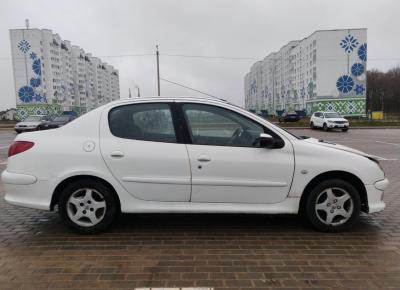 Фото Peugeot 206