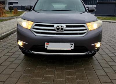 Фото Toyota Highlander