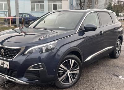 Фото Peugeot 5008