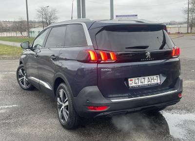 Фото Peugeot 5008