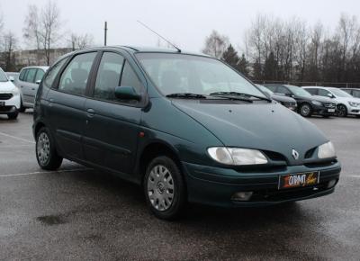 Фото Renault Scenic