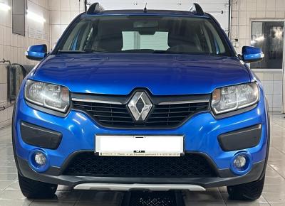 Фото Renault Sandero