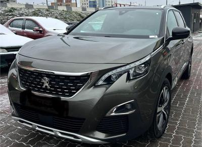 Фото Peugeot 5008