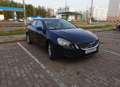 Фото Volvo S60