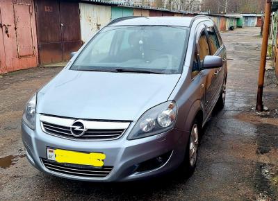 Фото Opel Zafira