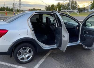 Фото Renault Logan