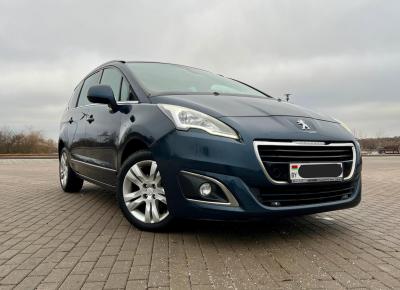 Фото Peugeot 5008