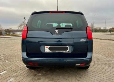 Фото Peugeot 5008