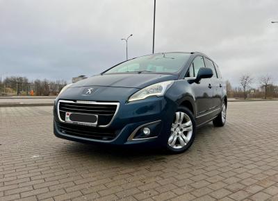 Фото Peugeot 5008