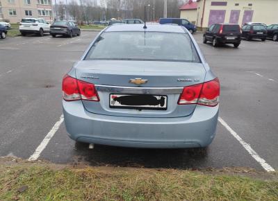 Фото Chevrolet Cruze