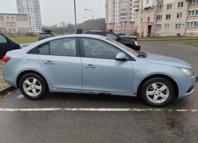 Фото Chevrolet Cruze